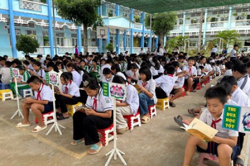 Thư viện lưu động lan tỏa văn hóa đọc đến Trường Tiểu học An Bình A